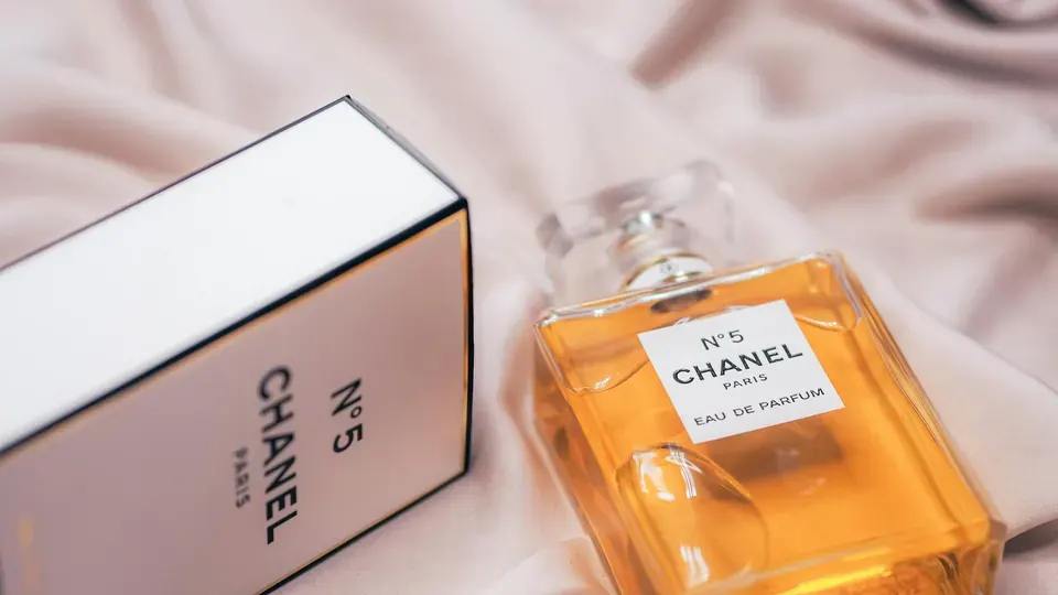 Дом Dior: парфюмерная классика